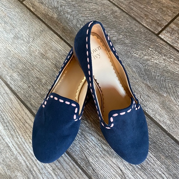 ✨Host Pick✨Crown & Ivy Flats - Picture 4 of 6